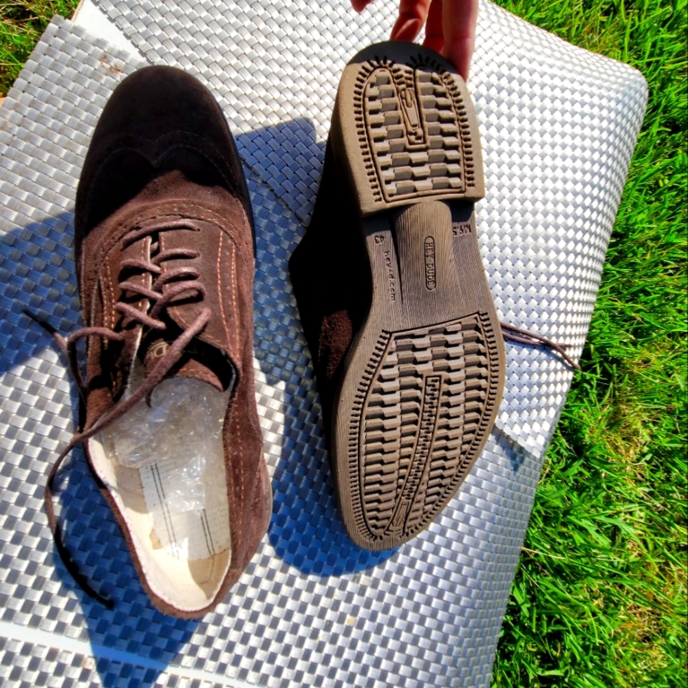 HEY DUDES- Mens Shoes. Brown Oxfords pre-owned but great shape. SIZE 9.5
